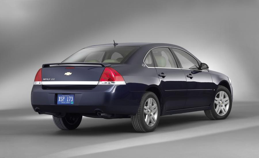  Chevrolet Impala 2006 года  (фото 37 из 91)